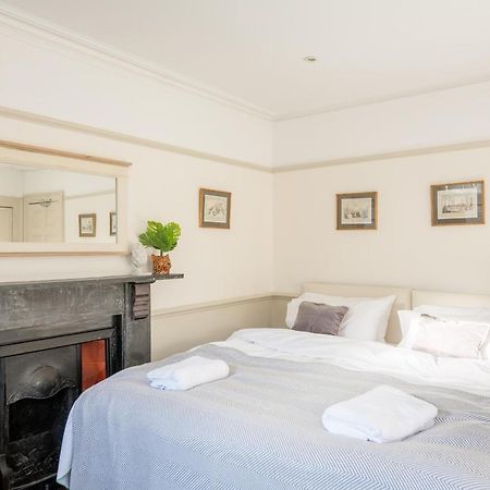 City Centre Stunning House-Roman Baths - 3Min Walk - 4 Bedrooms 外观 照片