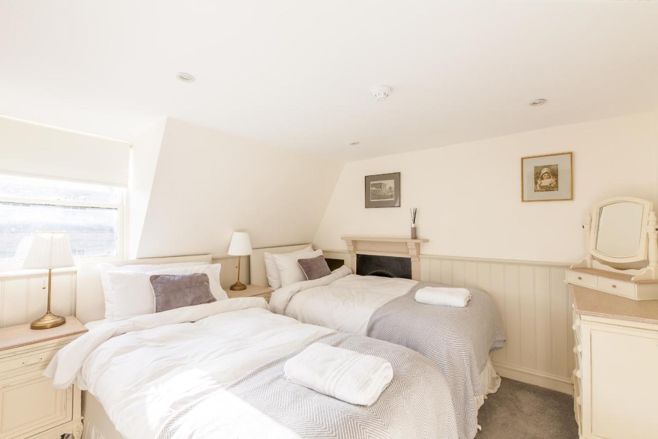 City Centre Stunning House-Roman Baths - 3Min Walk - 4 Bedrooms 外观 照片