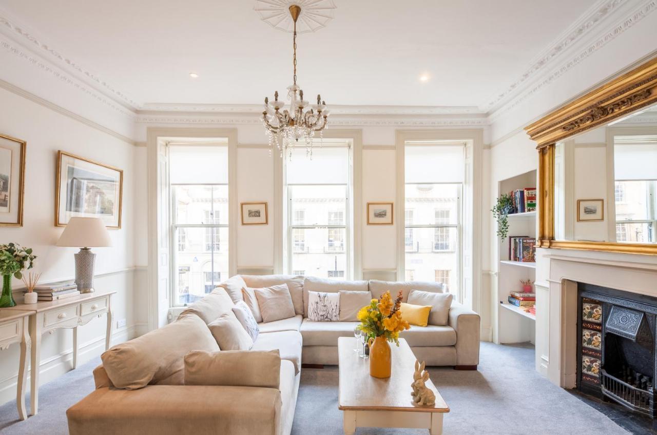 City Centre Stunning House-Roman Baths - 3Min Walk - 4 Bedrooms 外观 照片