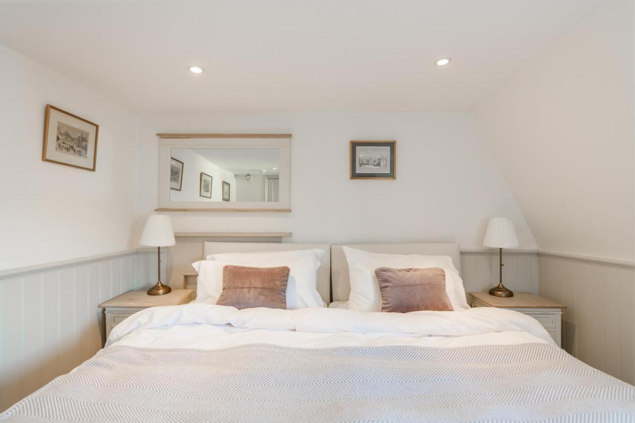 City Centre Stunning House-Roman Baths - 3Min Walk - 4 Bedrooms 外观 照片