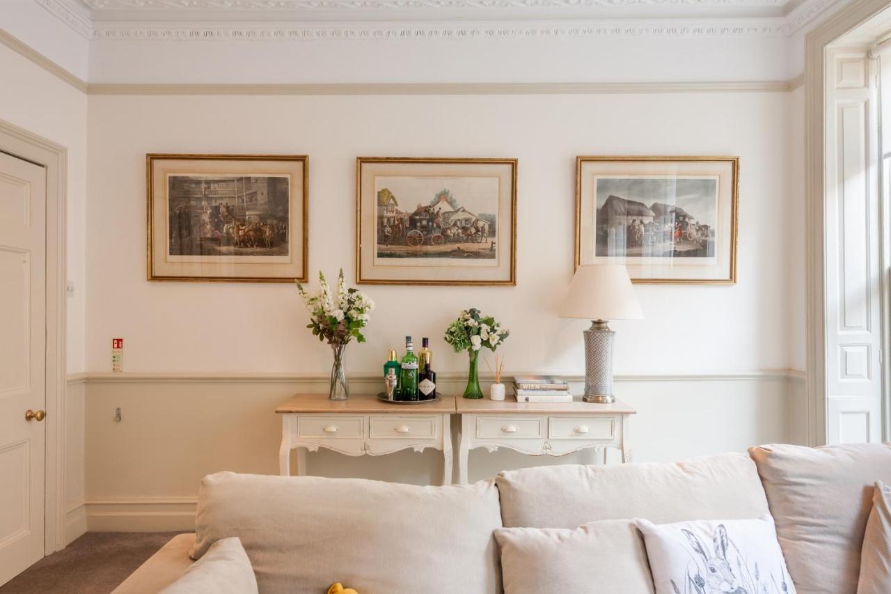 City Centre Stunning House-Roman Baths - 3Min Walk - 4 Bedrooms 外观 照片